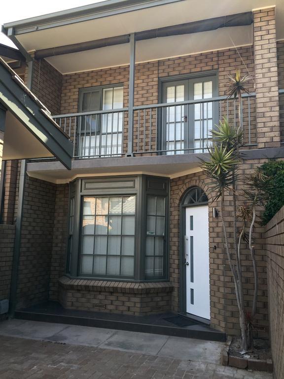 Chic Townhouse In North Adelaide别墅 外观 照片